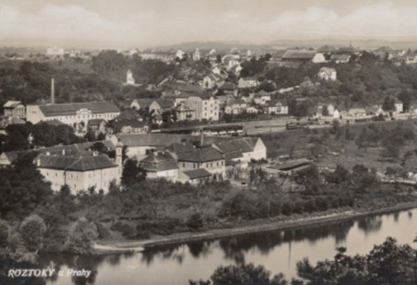 Komentovaná prohlídka výstavy Roztoky: století ve fotografii
